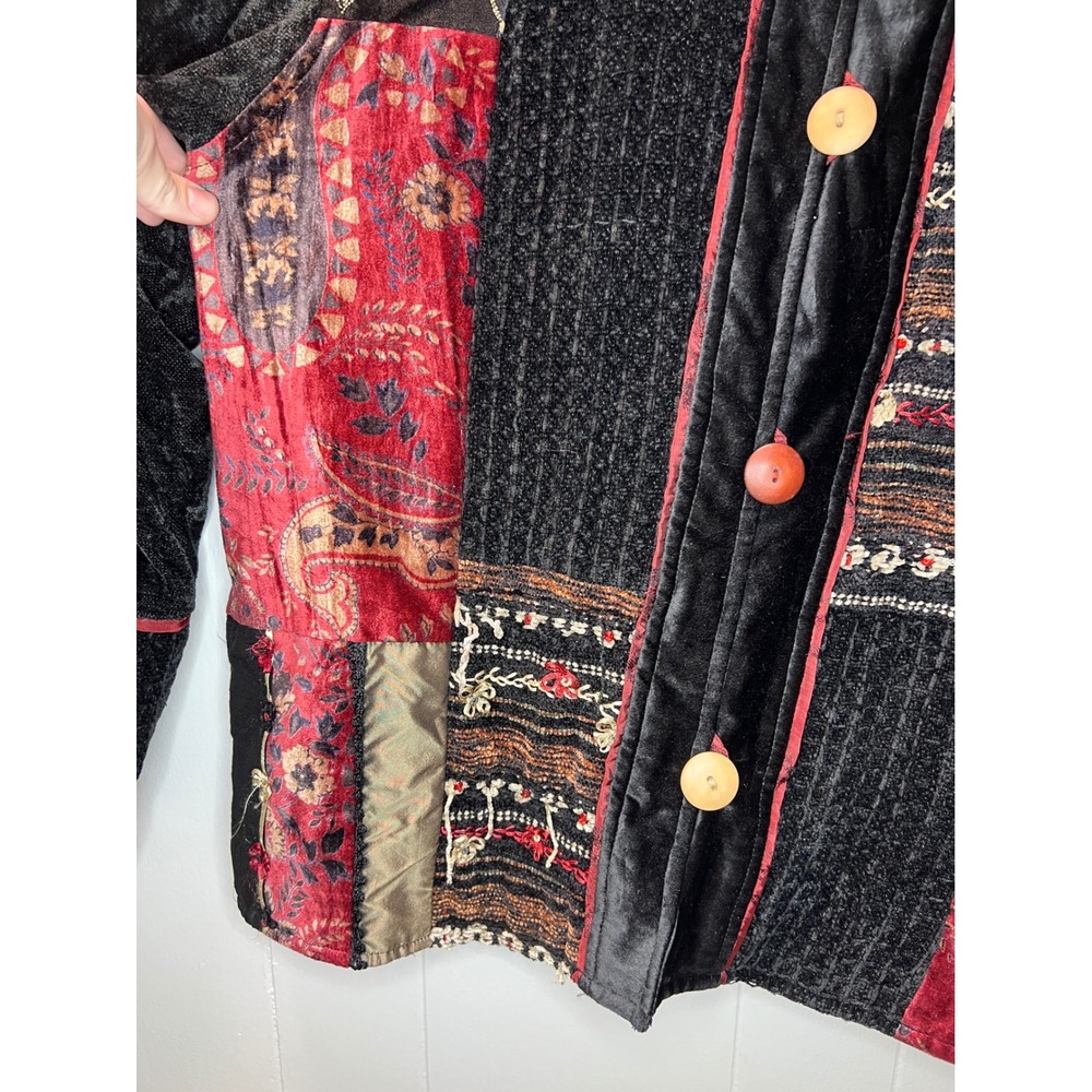 Flashback Velvet Patchwork Jacket Embroidered But… - image 4
